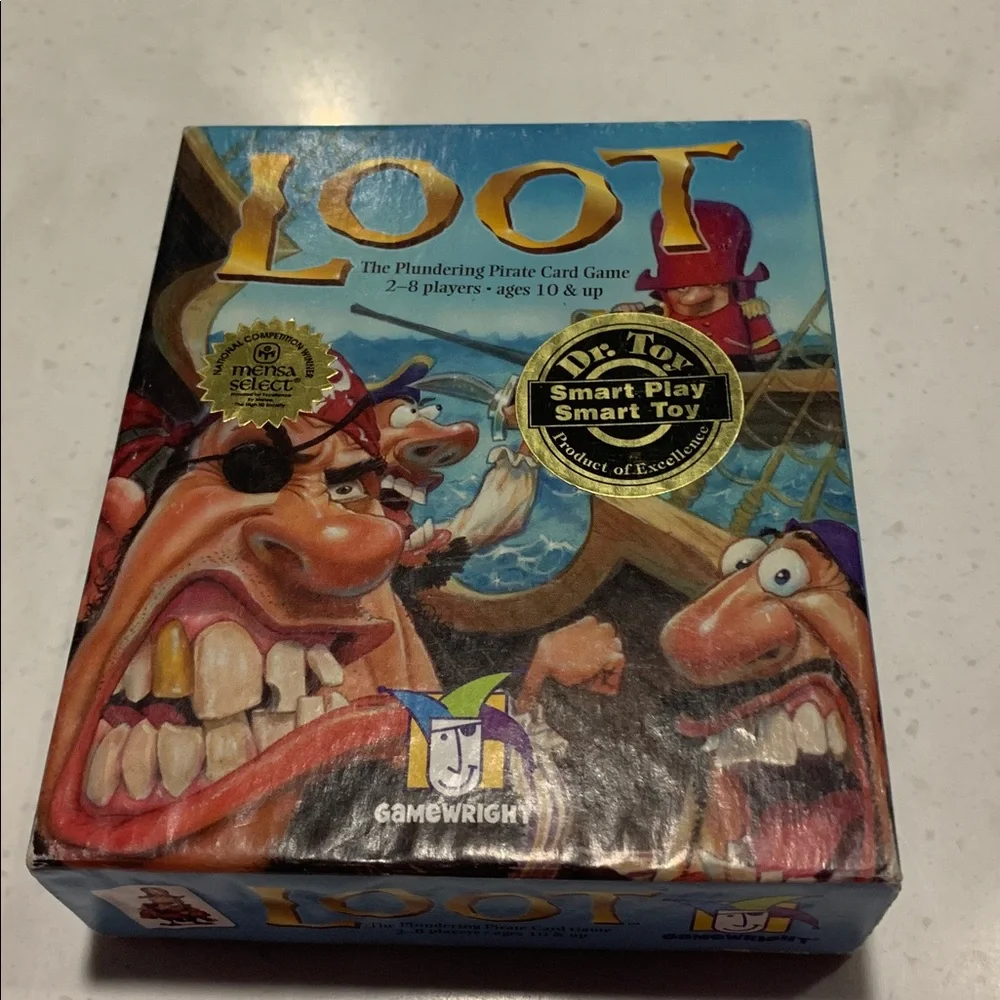 LOOT The plundering Pirate Card Game by -GameWright Mensa select & Dr Toy award
